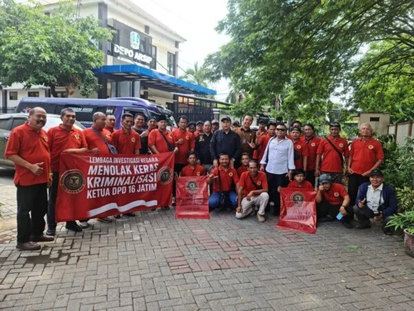DPD 16 Jatim Lembaga Investigasi Negara Kawal Markat N.H ke Polrestabes Surabaya, Serukan Hentikan Kriminalisasi Aktivis
