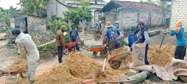 Sentuhan Kemanusiaan di Desa Ngepon: Program Bedah Rumah Hadirkan Harapan Baru