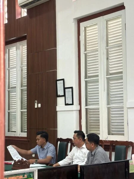 Sidang Dipaksakan Tanpa Lawan, Pemprov Sulsel Disorot Keras: Ketum LIN Gus Robi Teriak Ketidakadilan, Presiden Diminta Turun Tangan