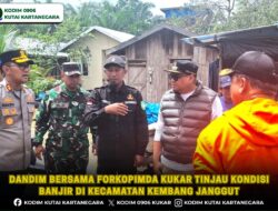 Dandim Bersama Forkopimda Kukar Tinjau Kondisi Banjir di Kecamatan Kembang Janggut