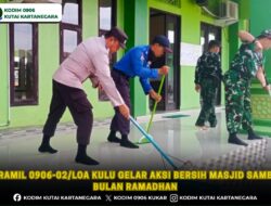 Koramil 0906-02/Loa Kulu Gelar Aksi Bersih Masjid Sambut Bulan Ramadha