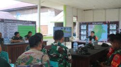 Dansatgas TMMD Wiltas Ke-127 Kodim 0912/Kubar Gelar Evaluasi di Posko Linggang Amer