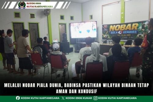 Melalui Nobar Piala Dunia, Babinsa Pastikan Wilayah Binaan Tetap Aman dan Kondusif