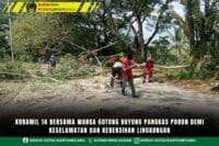 Koramil 14 Bersama Warga Gotong Royong Pangkas Pohon Demi Keselamatan dan Kebersihan Lingkungan