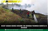 Kesiap Siagaan Babinsa Bersama Tim Gabungan Padamkan Karhutla Di Buluqsen