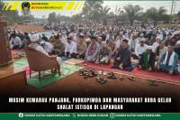 Musim Kemarau Panjang, Forkopimda dan Masyarakat Koba Gelar Shalat Istisqa di Lapangan