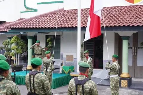Semangat Sumpah Pemuda Ke-98, Kodim 0808/Blitar Gelar Upacara Khidmat Tekankan Karakter Dan Kemanusiaan