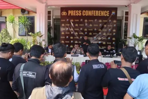 Polres Pasuruan Ungkap Dugaan Penyalahgunaan Pertalite Subsidi, Tersangka Gunakan Lima Barcode MyPertamina Milik Keluarga