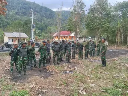 Wadan Satgas TMMD Ke-130 Kodim 1808/Mansel Laksanakan Pengecekan Personel Guna Pastikan Kesiapan dan Kondisi Kesehatan Anggota